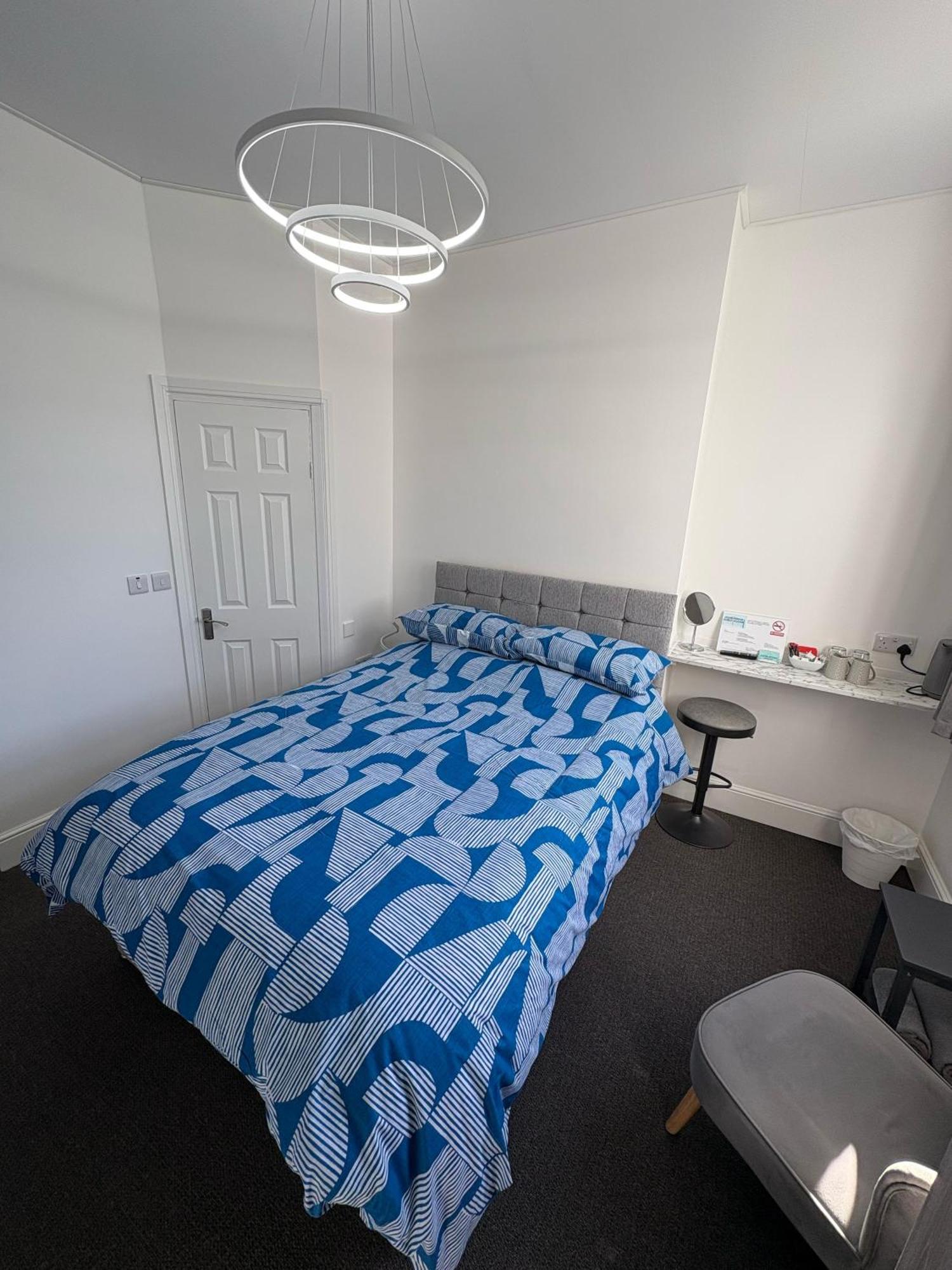 Ashburnam Guest House Хорнсий Екстериор снимка